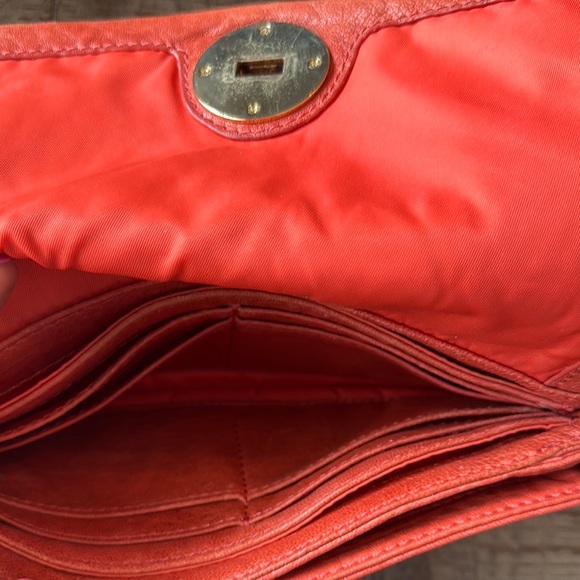 Tory Burch Orange Leather Handbag and Wallet Set - Picture 4 of 12